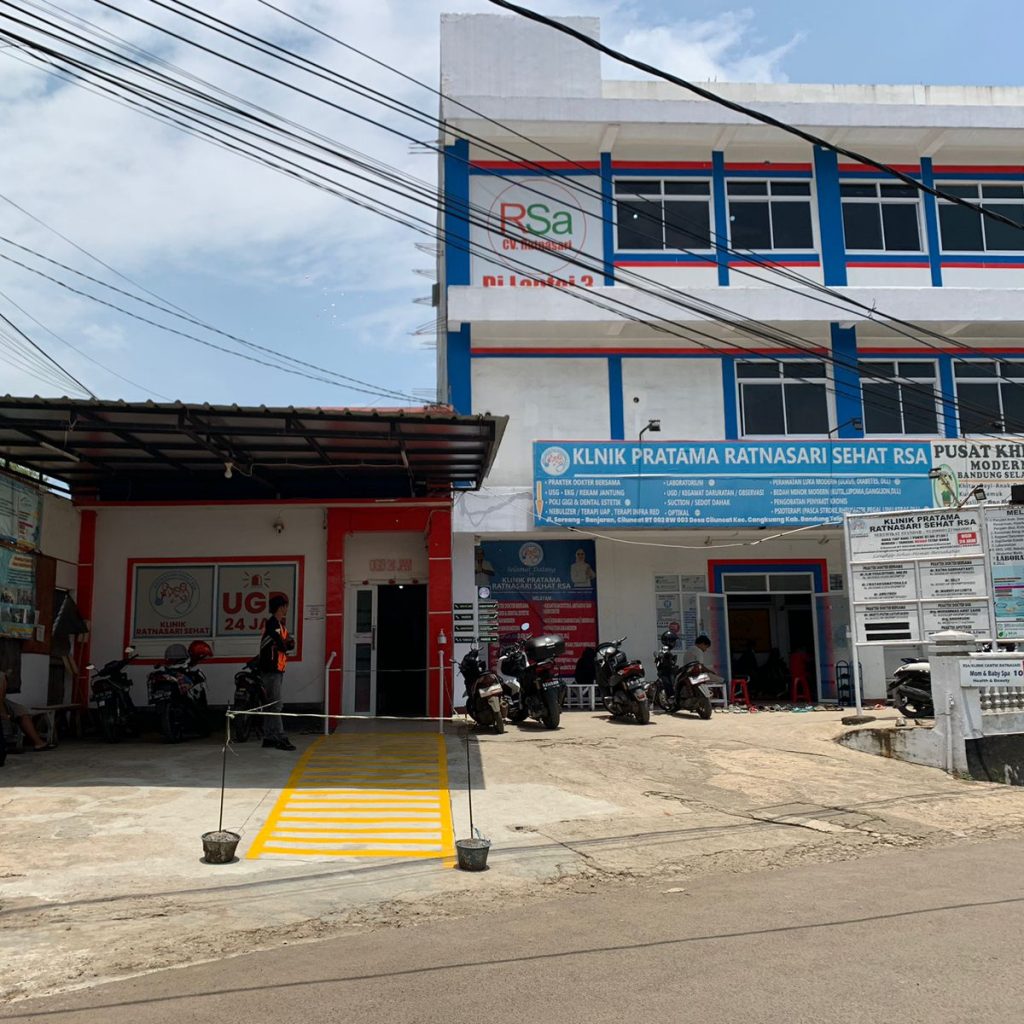 Rumah Khitan Robonat Pusat