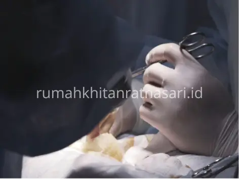 luka sunat infeksi