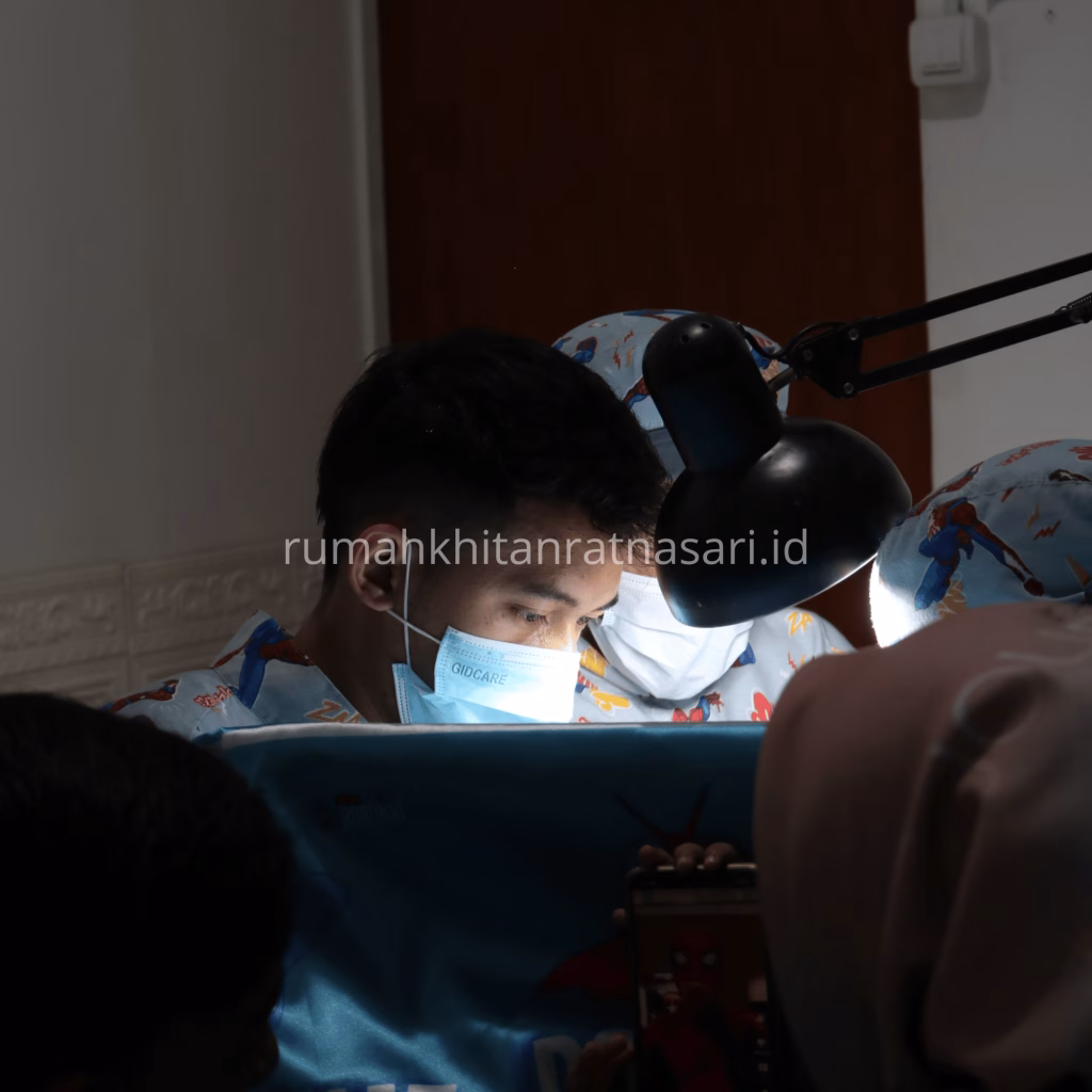 klinik sunat ratnasari